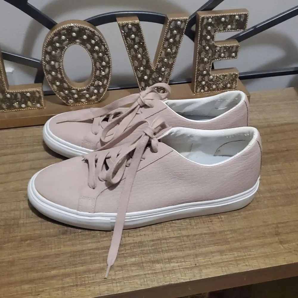 Zara Man Low Top Sneakers Mens 9 Blush Pink Textured Faux Leather Lace Up Shoes